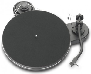 Pro-Ject RM1.3 turntable